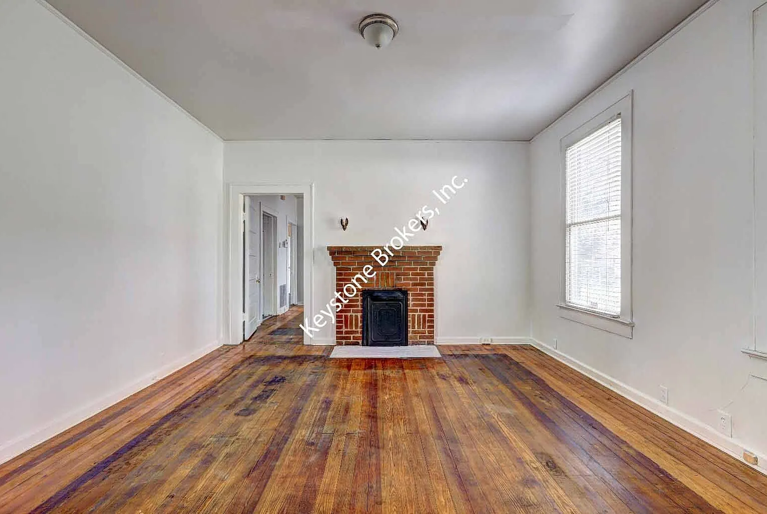 3 bed, 2.0 bath, 1740 sqft, $1,025 — Photo 3
