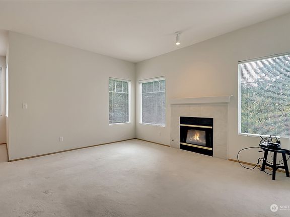 4th image of 4702 Mill Pond Drive SE #105