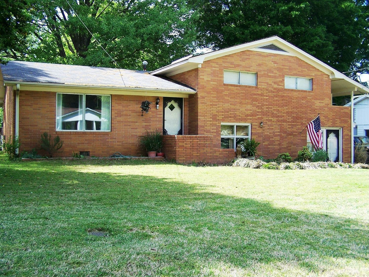1521 Woodhaven St, Humboldt, TN 38343 Zillow