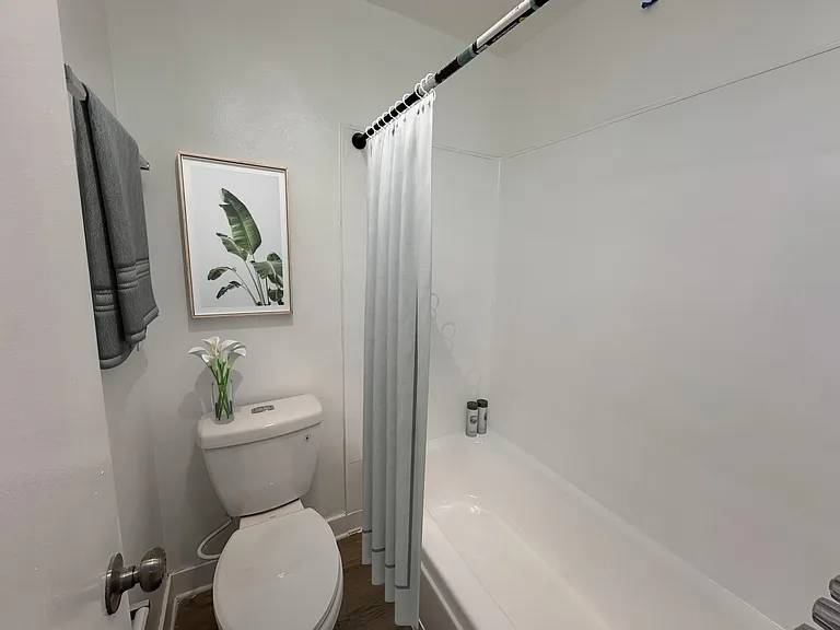 711 Machado Dr — Photo 3