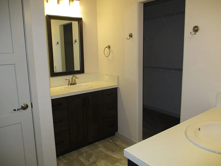 1147 Summit Vista Dr — Photo 7