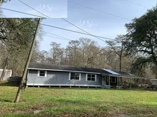 1267 Bayou Portage Rd, Saint Martinville, LA 70582