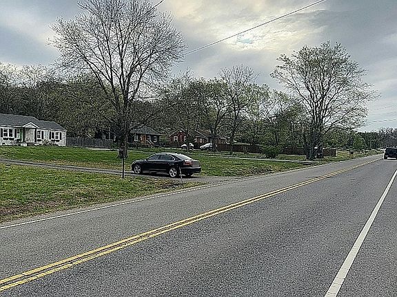 4th image of 1124 Due West Ave N