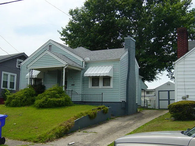 2913 Cypress St photo 1