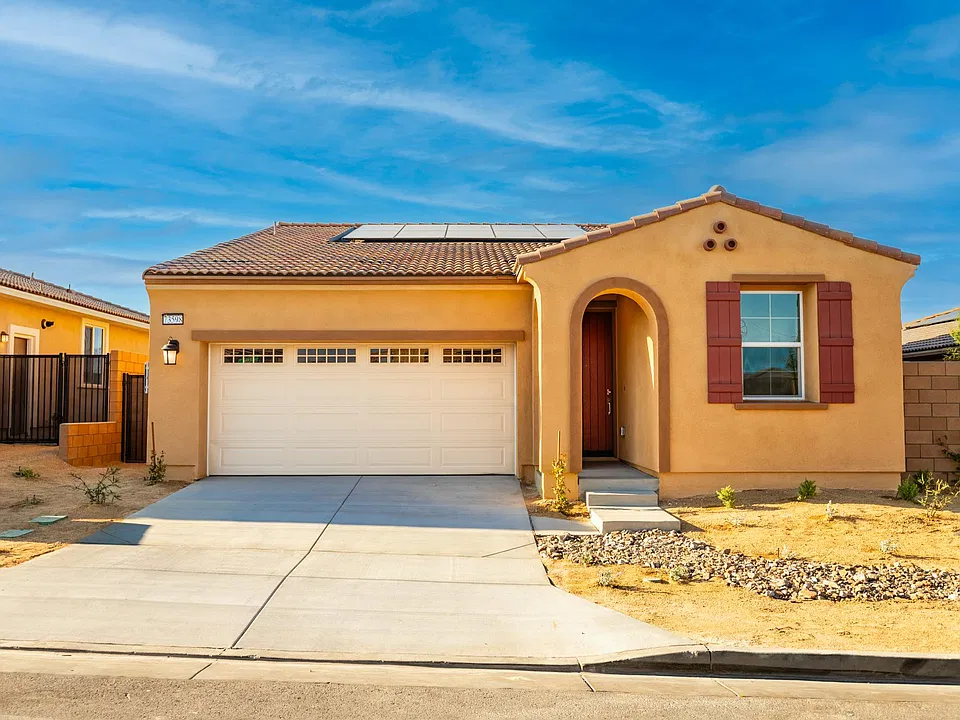 73598 Cierra St