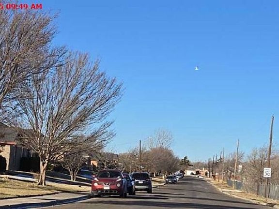Exterior Neighborhood (street photo)