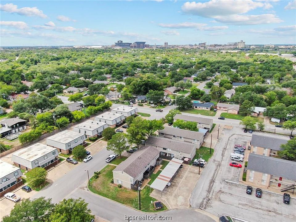 1st image of 1400 Holleman Dr #A-d