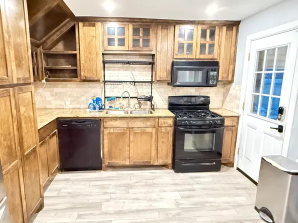 2705 NW 46th St, Oklahoma City, OK 73112