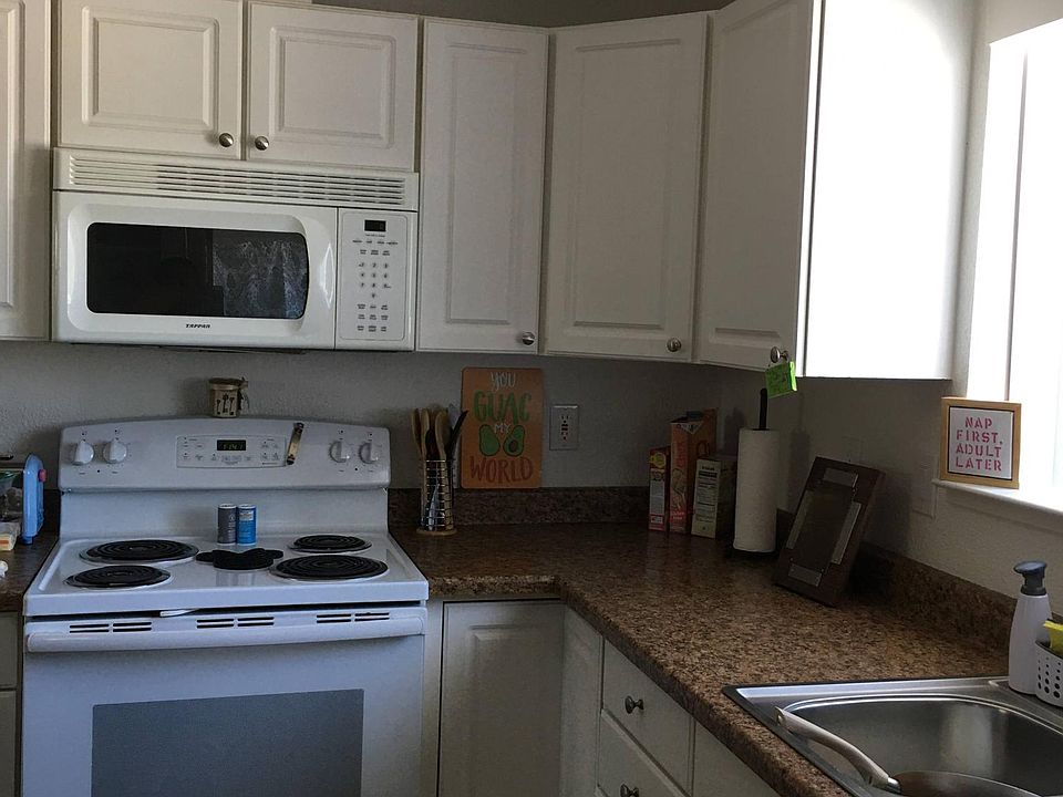 1st image of 1020 Woodrow St
