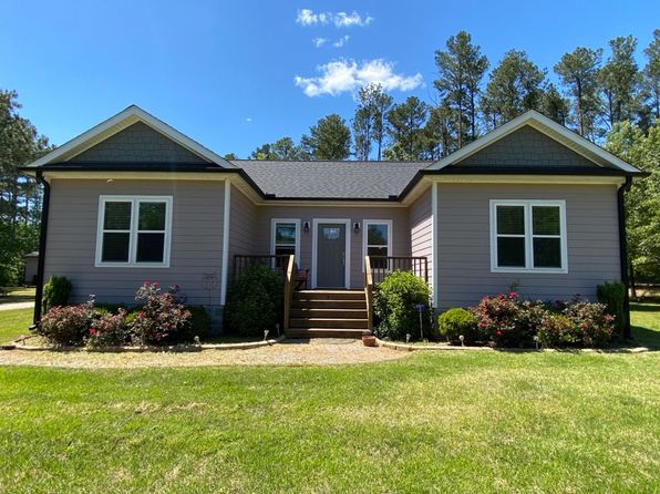 124 Ridgeshore Ct