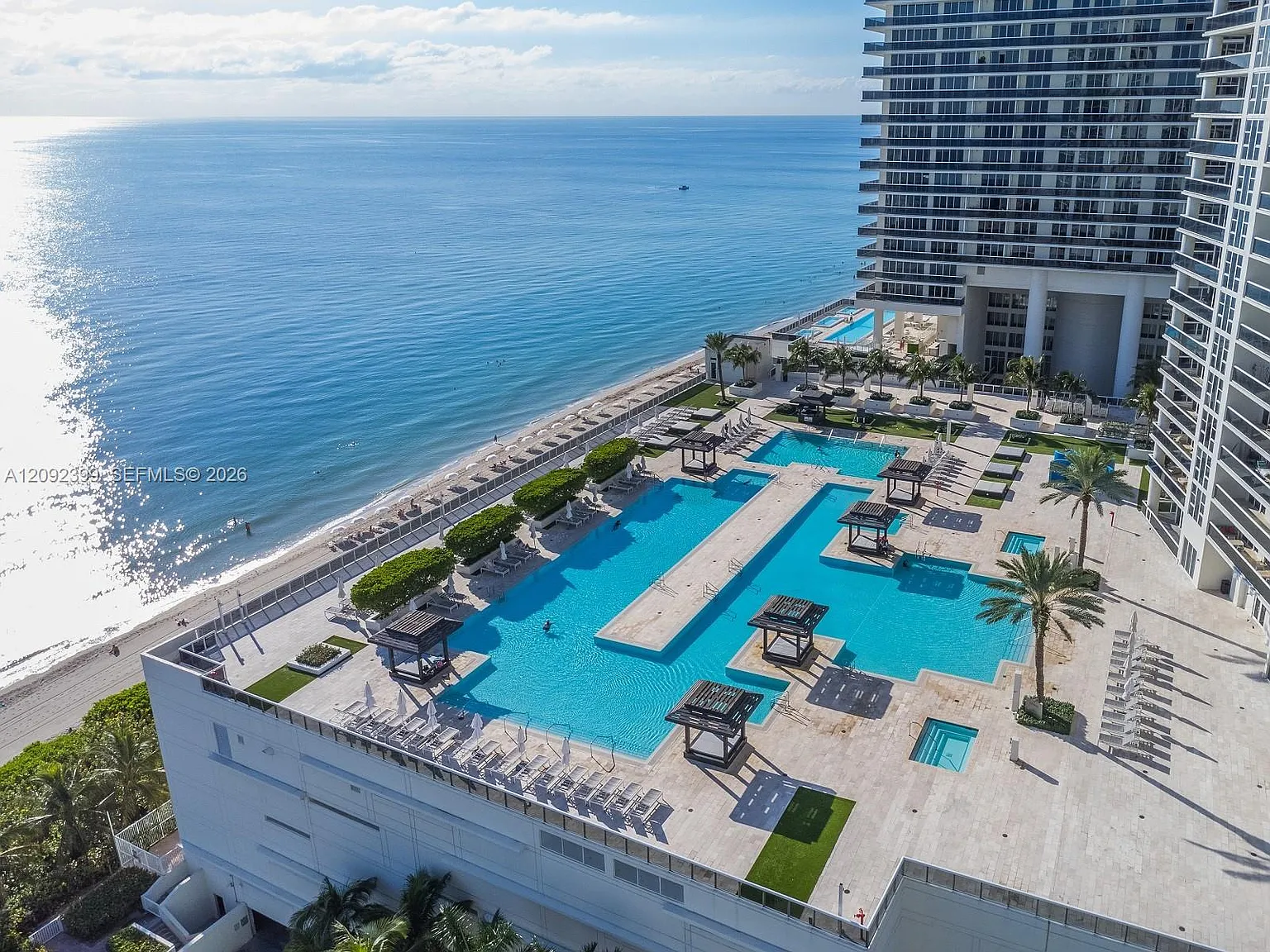 Beach Club Two Condo — Photo 3
