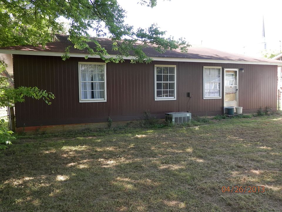 2nd image of 2031 Winona Ave