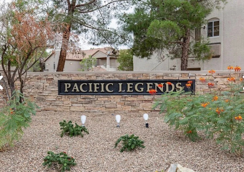 Photo 1 of 17 - 75 N Valle Verde Dr #323 - Henderson, NV Primary Photo - 75 N Valle Verde Dr #323