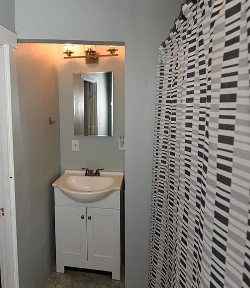 124 Union St — Photo 10