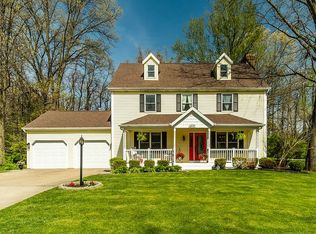 52244 Farmington Square Rd, Granger, IN 46530