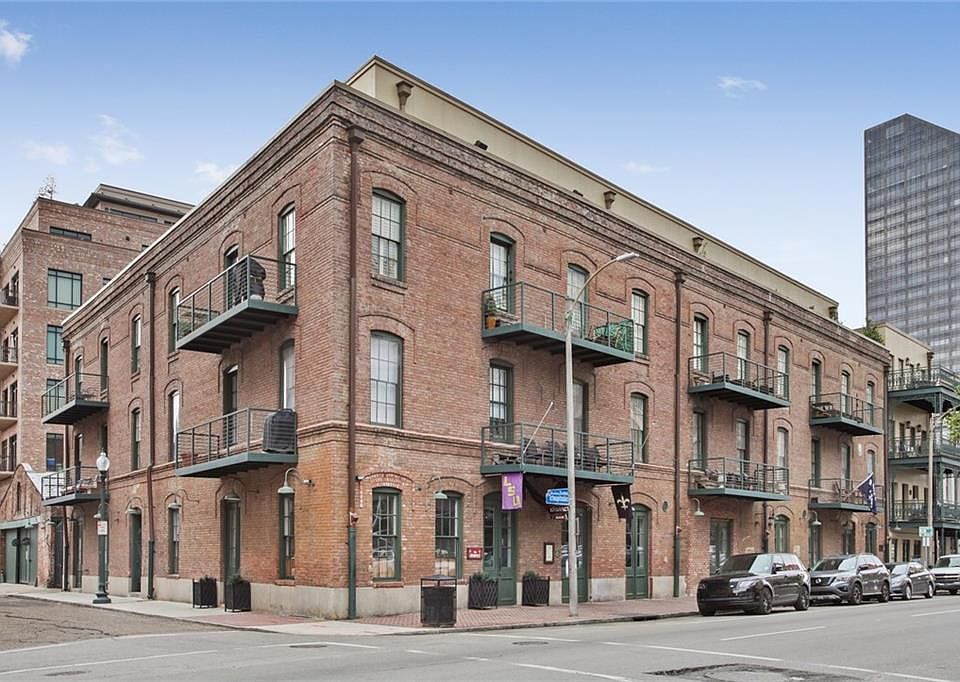1st image of 711 Tchoupitoulas St APT 404