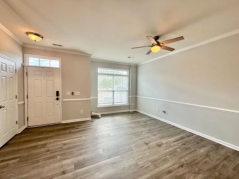 351 Gilman Ln #103 — Photo 2