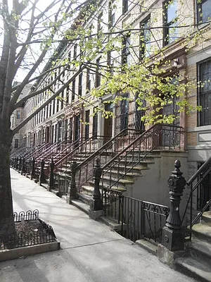 Sold by Willie Kathryn Suggs, LREB | media 8