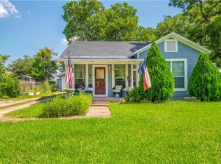 104 W Elm St, Granger, TX 76530