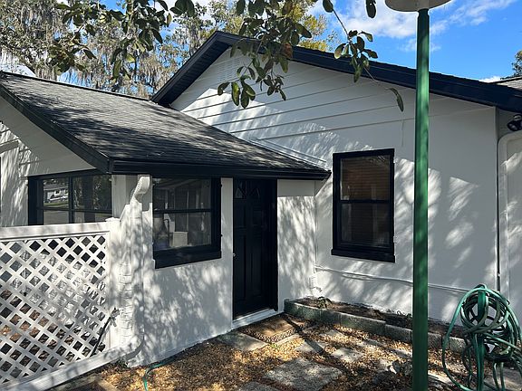 2nd image of 812 Langston Ct