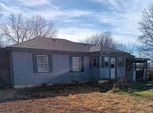 204 E 4th St, Hastings, OK 73548