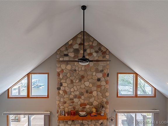 5th image of 1106 Pleasant Valley Dr