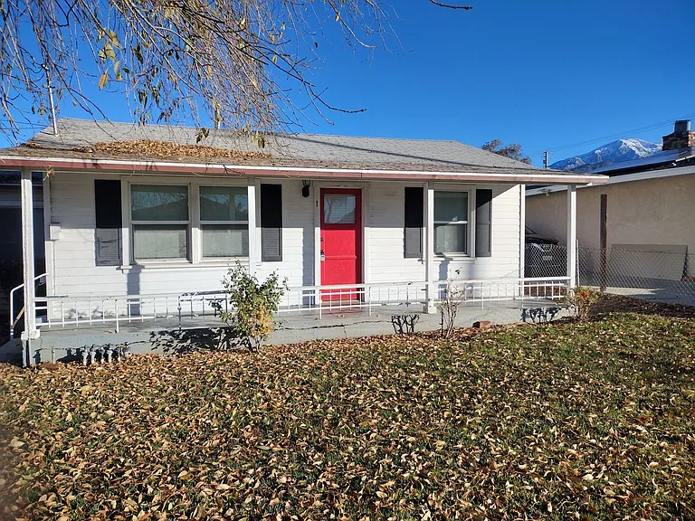 34672 Avenue E — Photo 1