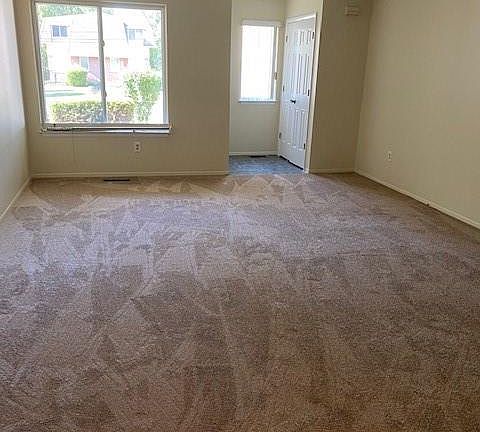 3rd image of 2694 Lovington Dr