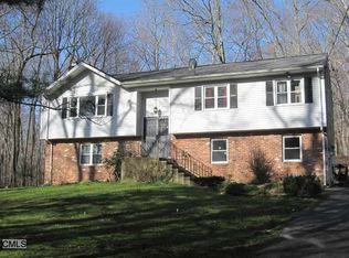 61 Old Dike Rd, Trumbull, CT 06611