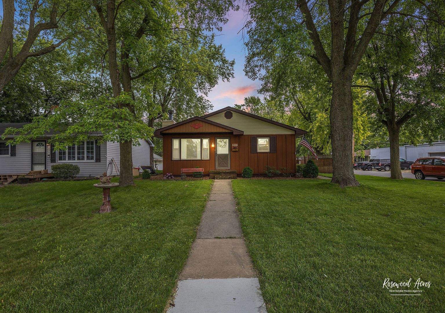 1410 E Broadway St, Bradley, IL 60915 Zillow