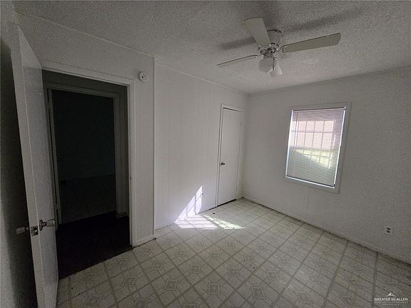 5th image of 113 E Martinez St