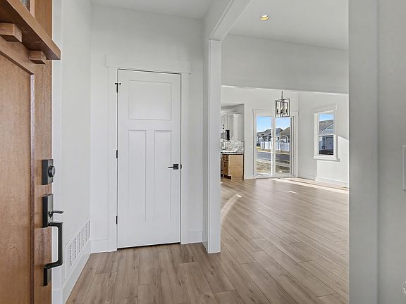 2nd image of 2905 Adam Run Ave