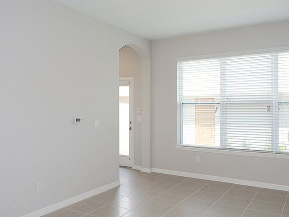 Northlake at Ovation - Regina II Interior Image 3