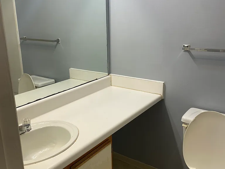 1431 Collegiate Cir #304 — Photo 9