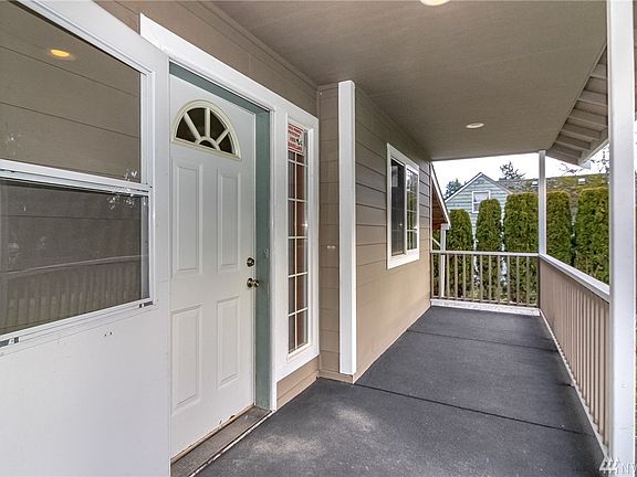 3rd image of 1817 76th Street Ct E