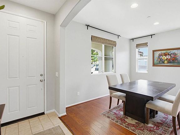 2nd image of 3954 Lake Shore St