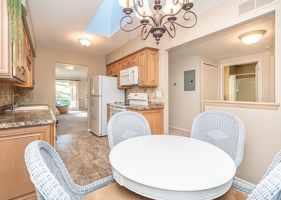 981 Wexford Way, photo 13