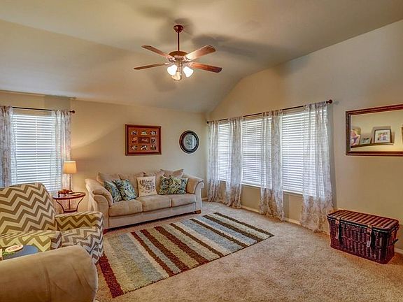 4th image of 2418 Lerkim Cir
