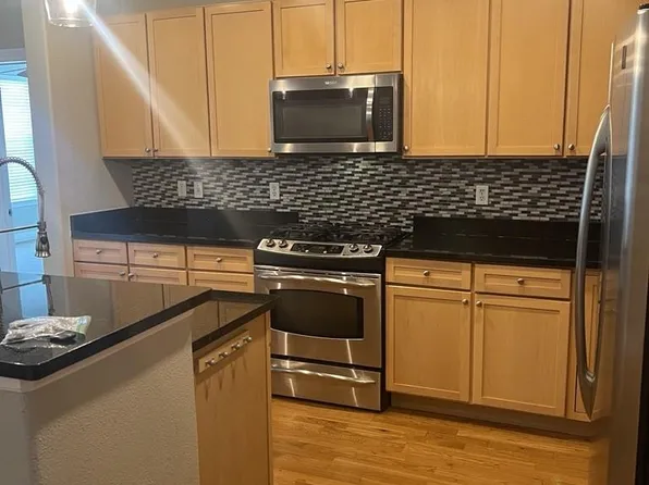 9059 E Panorama Cir #B-203, Englewood, CO 80112