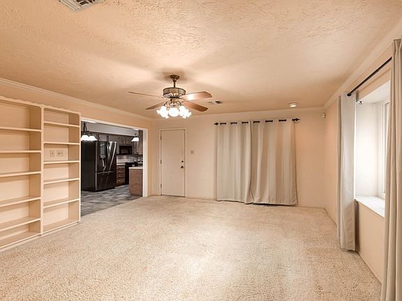 4th image of 1313 Everglade Dr