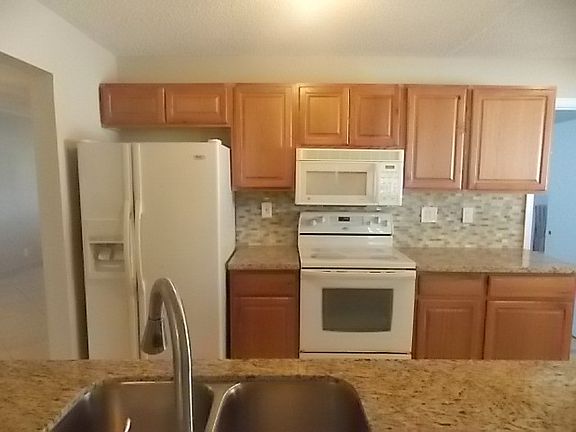 4th image of 4916 NW 51st Ave