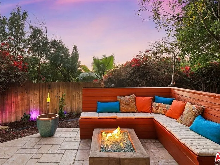 728 Montecito Dr — Photo 37