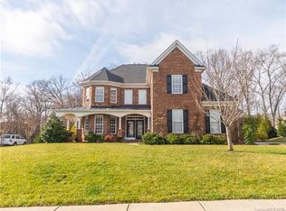 9724 Royal Colony Dr, Waxhaw, NC 28173