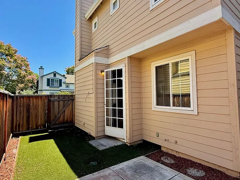 4061 Hemingway Cmn — Photo 19