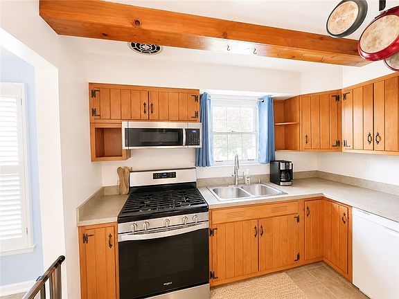 5th image of 5020 Clifton Dr