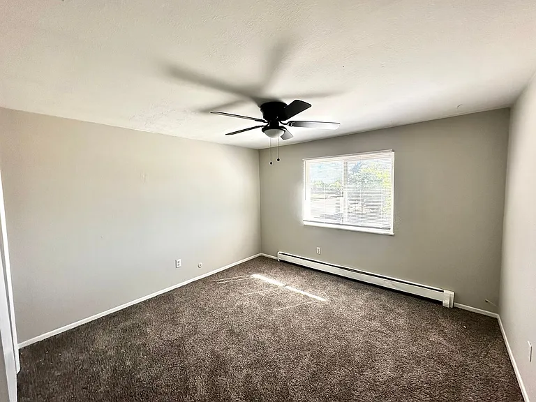 6450 Chippewa Rd — Photo 13