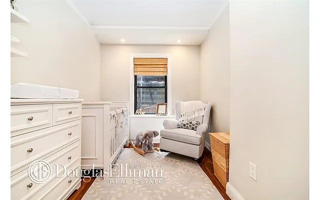 Sold by Douglas Elliman | media 4