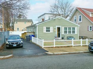 80 Oakland Ave, Pawtucket, RI 02861