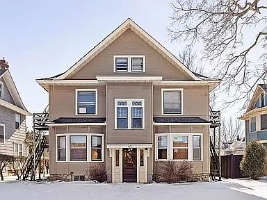 1st image of 1863 W Roblyn Ave #3