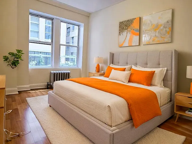 302 W 87th St #25 — Photo 3